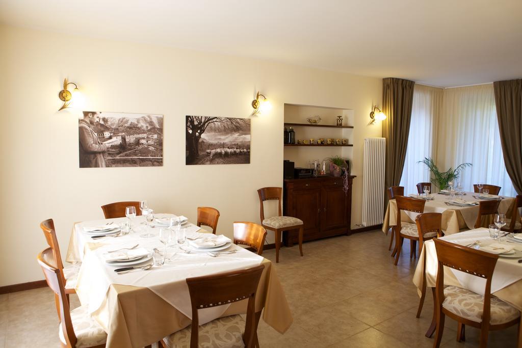 Agriturismo La Rocca Hotel Marsia Exterior photo