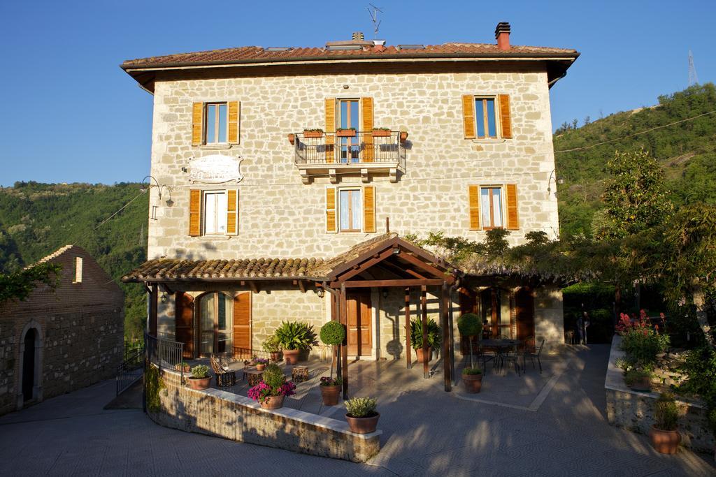 Agriturismo La Rocca Hotel Marsia Exterior photo