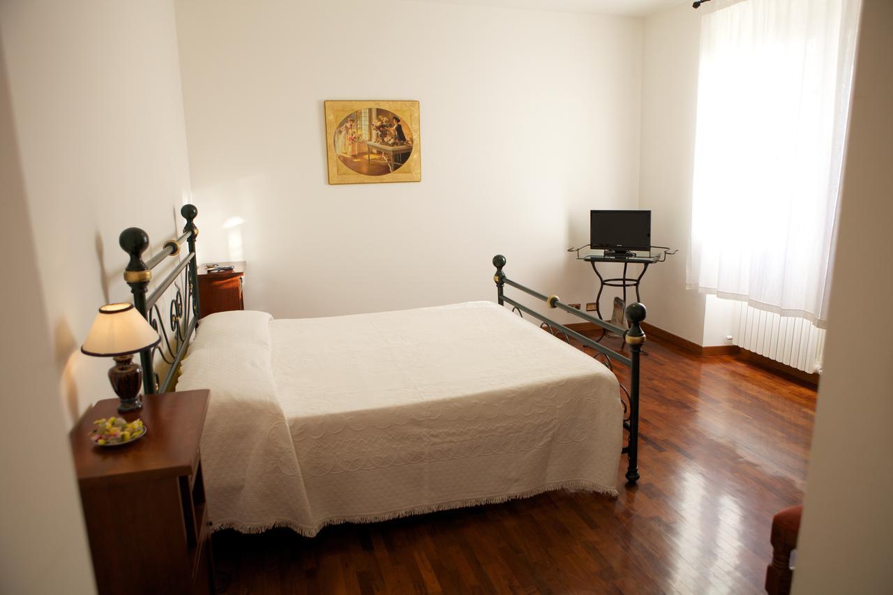 Agriturismo La Rocca Hotel Marsia Room photo